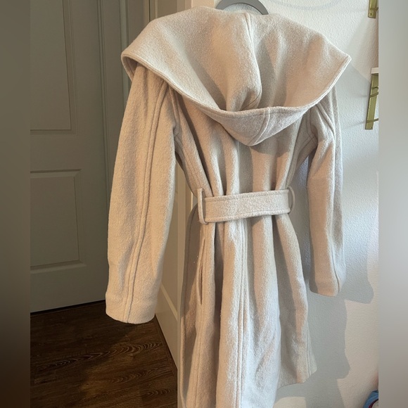 Aritzia jacket - Picture 3 of 6